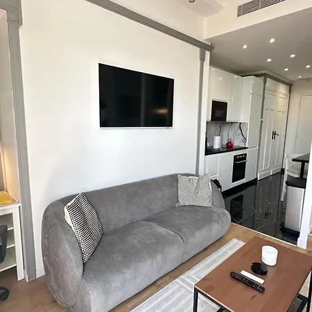 Luxueuse Avenue Des Champs-élysées Appartamento Parigi